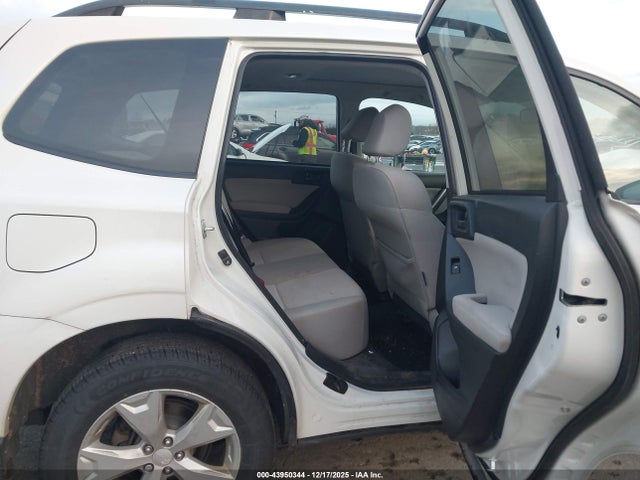 Subaru Forester 2.5i Premium 2015 JF2SJADC6FH541677 Image 8