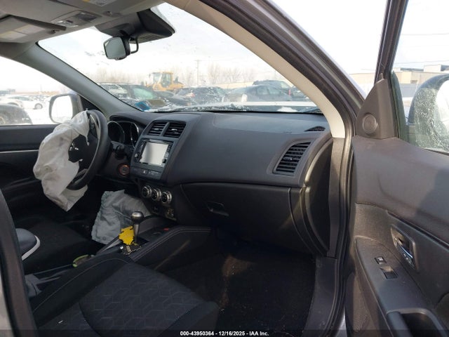 2021 MITSUBISHI OUTLANDER SPORT JA4APUAU7MU022157 Photo 4