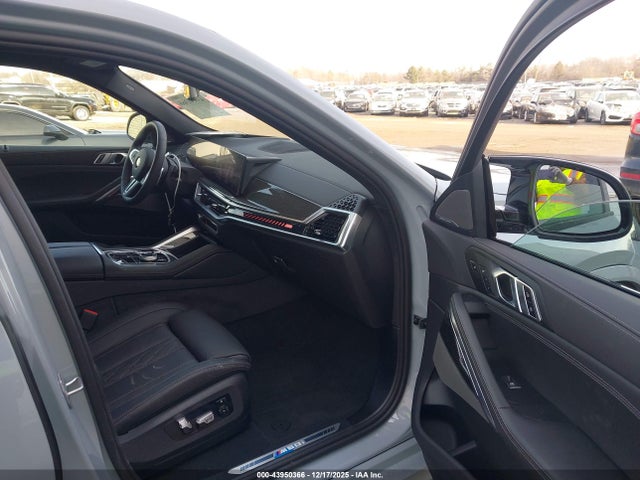 5UX43EX00T9107303 BMW X6 M60i