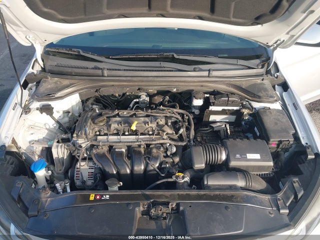 5NPD84LF5HH082887 Hyundai ELANTRA SE