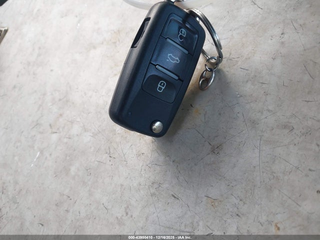 5NPD84LF5HH082887 Hyundai ELANTRA SE