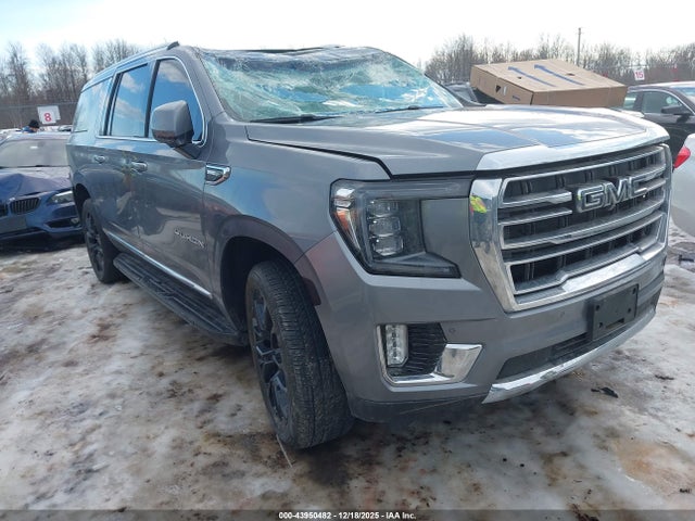 2022 GMC YUKON XL 1GKS2GKD2NR322335