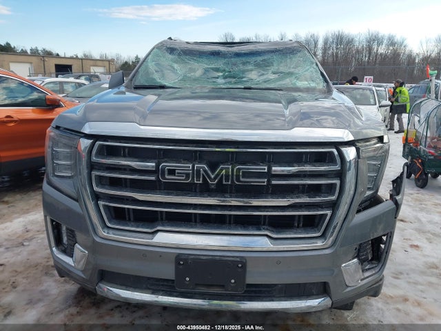 2022 GMC YUKON XL 1GKS2GKD2NR322335 Photo 5