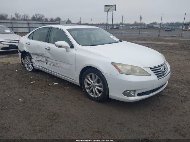 2011 LEXUS ES 350 JTHBK1EGXB2464546