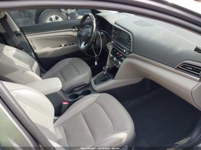 2019 HYUNDAI ELANTRA 5NPD84LF2KH414940 Photo 4