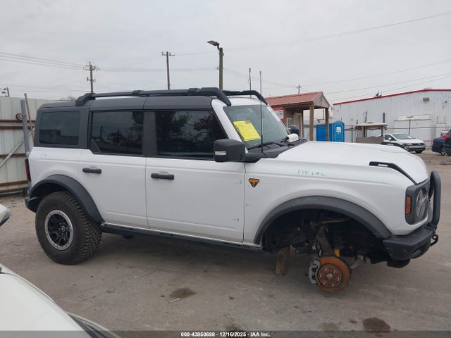 Ford Bronco Badlands 2023 1FMEE5DP8PLB63544 Image 14