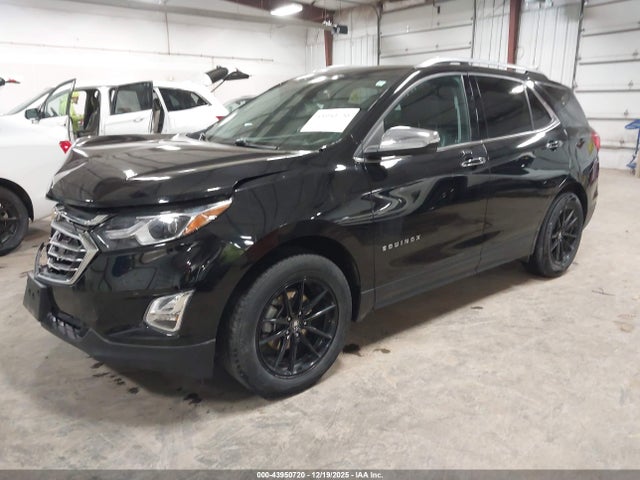 Chevrolet Equinox Premier 2018 2GNAXMEV5J6132800 Image 2