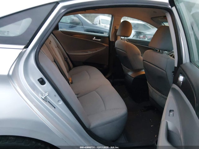 Продаж на аукціоні авто 2014 Hyundai Sonata Gls, vin: 5NPEB4AC0EH889375, номер лоту: 43950731