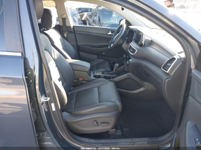 KM8J33ALXLU254393 Hyundai Tucson Ultimate