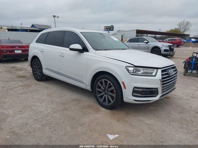 2017 AUDI Q7 WA1LAAF73HD028135 Photo 0