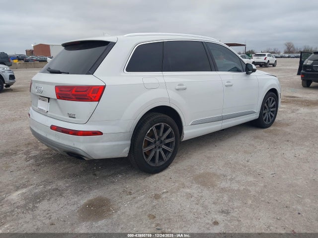 2017 AUDI Q7 WA1LAAF73HD028135 Photo 3