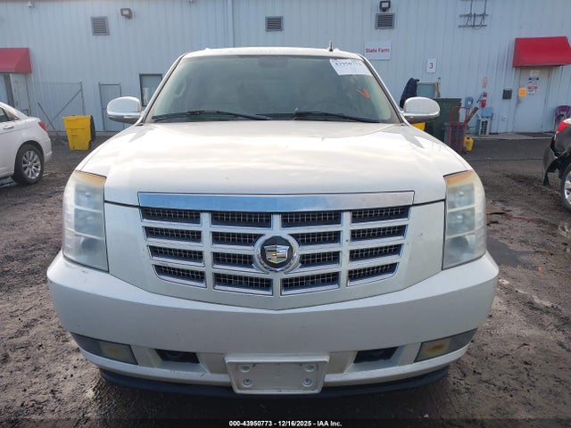 Продажа на аукционе авто 2007 Cadillac Escalade Standard, vin: 1GYFK63817R302082, номер лота: 43950773