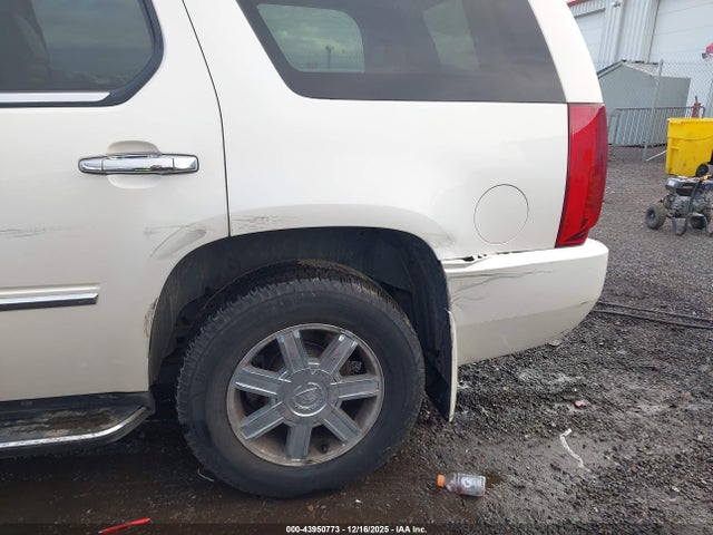 Продажа на аукционе авто 2007 Cadillac Escalade Standard, vin: 1GYFK63817R302082, номер лота: 43950773