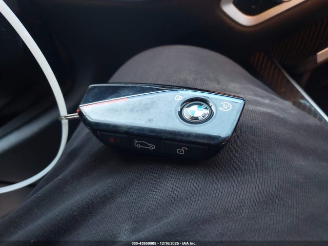 2025 BMW X5 5UX33EU06S9X41990 Photo 10
