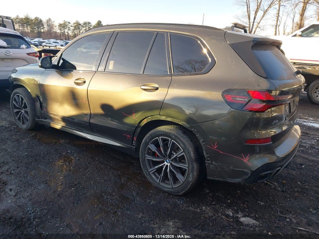 2025 BMW X5 5UX33EU06S9X41990 Photo 2