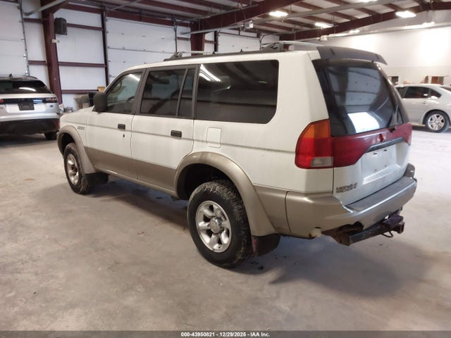 1998 MITSUBISHI MONTERO SPORT JA4MT31P0WP033421 Photo 2