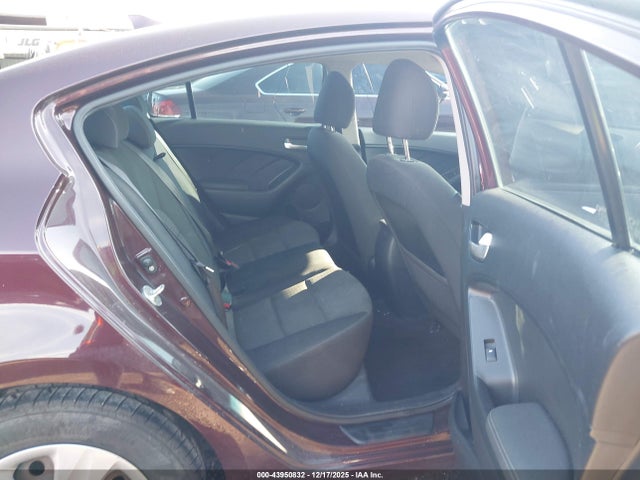 Aukcja sprzedaży 2017 Kia Forte Lx, vin: 3KPFL4A78HE121236, numer aukcji: 43950832