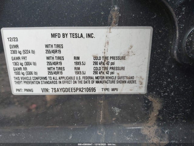 2023 TESLA MODEL Y 7SAYGDEE5PA210695 Photo 8