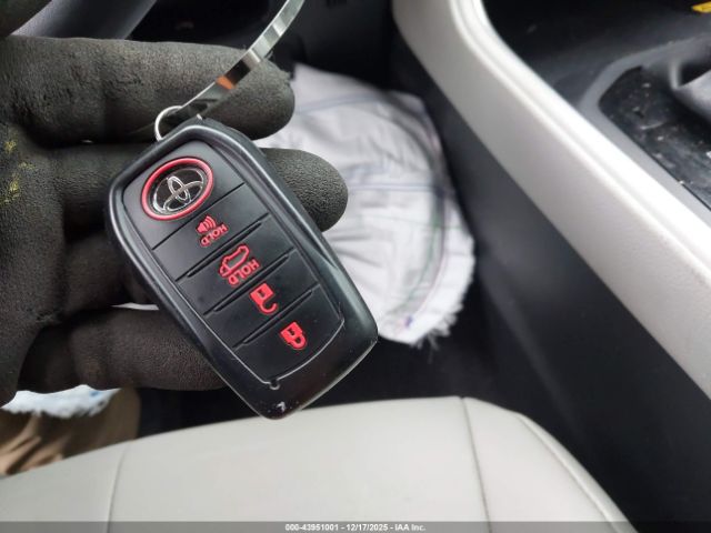 2024 TOYOTA GRAND HIGHLANDER 5TDAAAB54RS042178 Photo 10