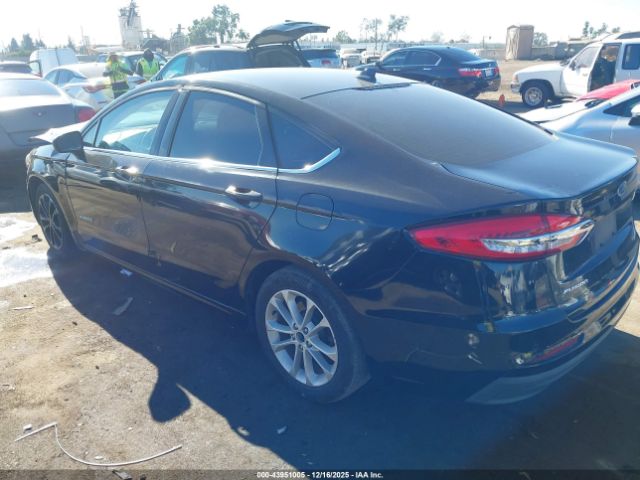 2019 FORD FUSION HYBRID 3FA6P0LU9KR271569 Photo 2