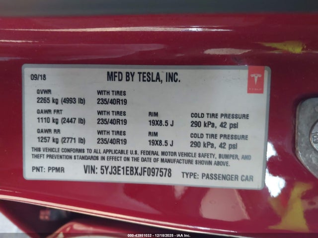 2018 TESLA MODEL 3 5YJ3E1EBXJF097578 Photo 8