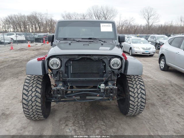1C4BJWEG3JL903225 Jeep Wrangler Jk Unlimited Sahara