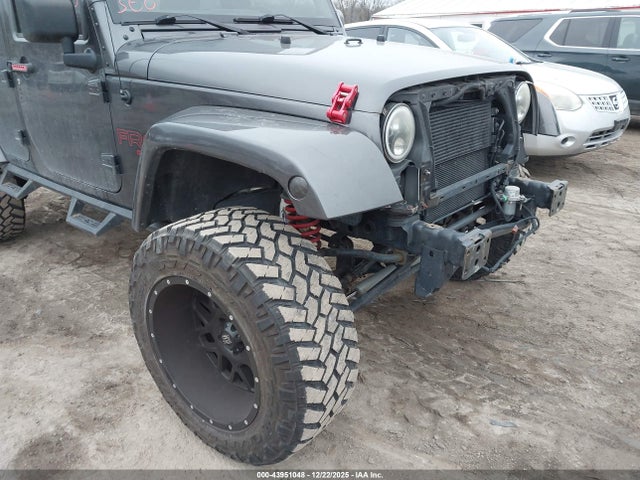 1C4BJWEG3JL903225 Jeep Wrangler Jk Unlimited Sahara