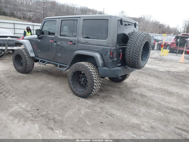 1C4BJWEG3JL903225 Jeep Wrangler Jk Unlimited Sahara