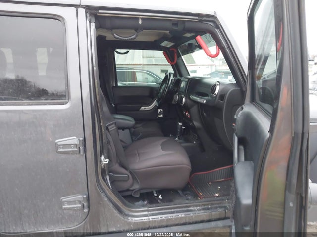 1C4BJWEG3JL903225 Jeep Wrangler Jk Unlimited Sahara