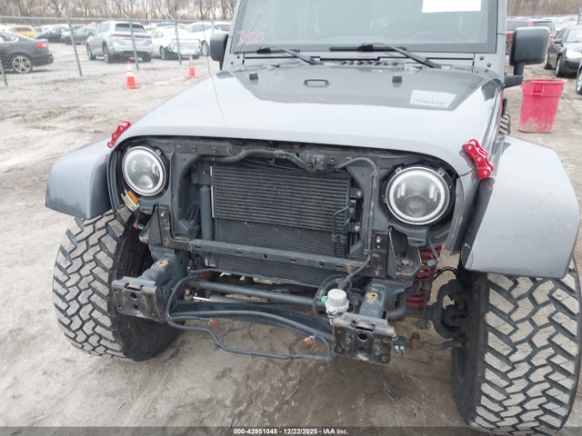 1C4BJWEG3JL903225 Jeep Wrangler Jk Unlimited Sahara
