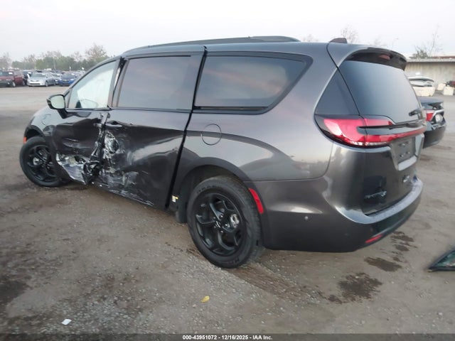 2023 CHRYSLER PACIFICA HYBRID 2C4RC1S72PR584349 Photo 2