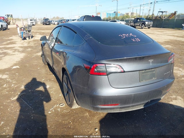 2022 TESLA MODEL 3 5YJ3E1EB3NF183353 Photo 2
