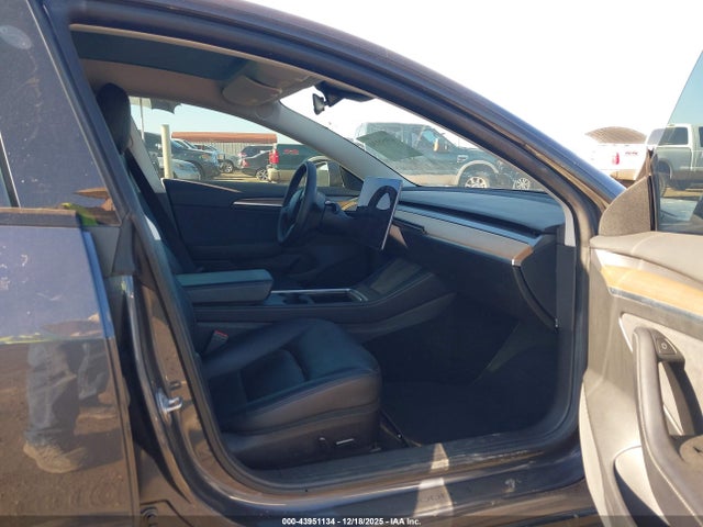 2022 TESLA MODEL 3 5YJ3E1EB3NF183353 Photo 4