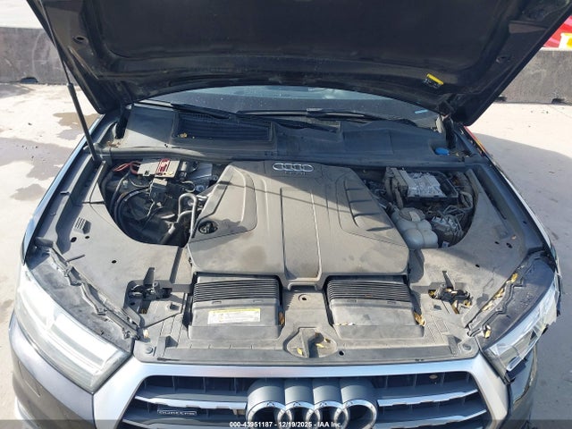 2017 AUDI Q7 WA1LHAF75HD048401 Photo 9