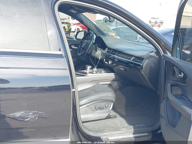 2017 AUDI Q7 WA1LHAF75HD048401 Photo 4