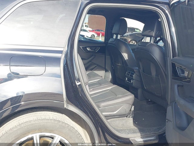 2017 AUDI Q7 WA1LHAF75HD048401 Photo 7