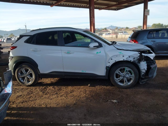 KM8K32ABXPU963238 Hyundai Kona Sel