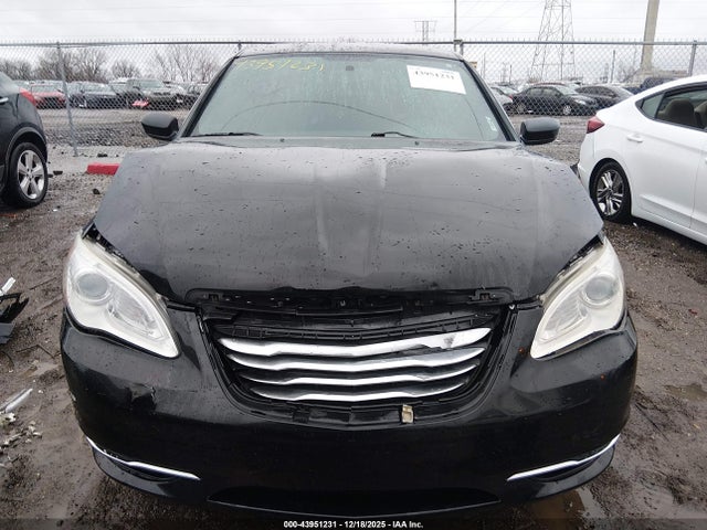 43951231 :رقم المزاد ، 1C3CCBBB5CN288608 vin ، 2012 Chrysler 200 Touring مزاد بيع