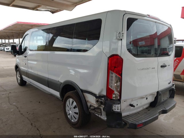 1FBZX2ZM0HKA23657 Ford Transit-350 Xlt