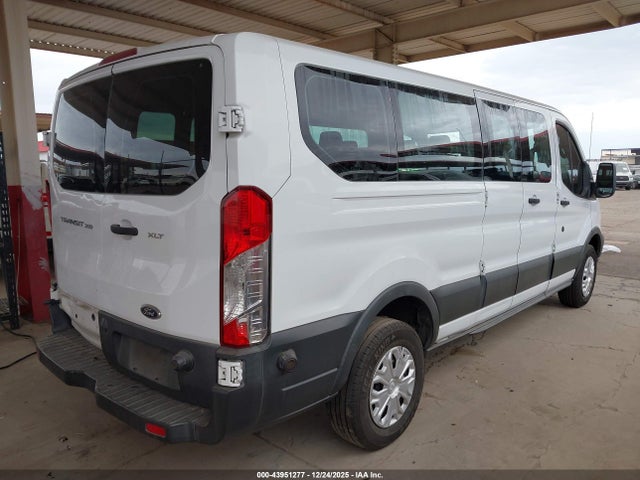 1FBZX2ZM0HKA23657 Ford Transit-350 Xlt