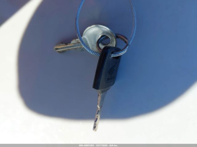 2004 HONDA VT750 JH2RC50394M001319 Photo 10