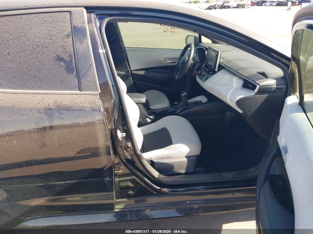 JTND4MBE8N3182232 Toyota COROLLA SE