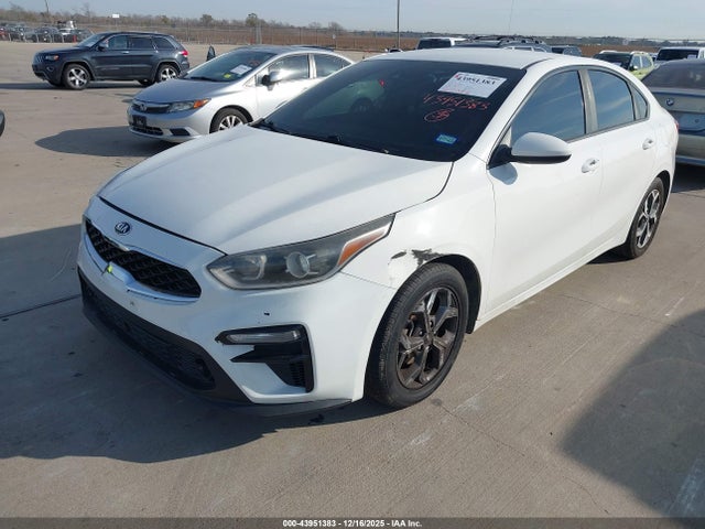 3KPF24AD9KE111914 KIA Forte Lxs