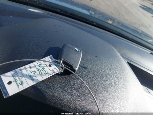 2019 VOLKSWAGEN TIGUAN 3VV2B7AX4KM023189 Photo 10