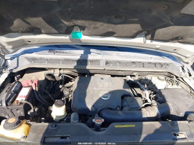43951401 :رقم المزاد ، 5N1AA0ND2AN618353 vin ، 2010 Nissan Armada Titanium مزاد بيع