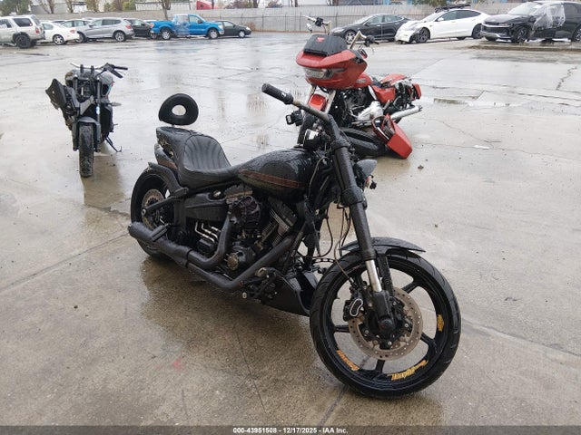 2016 HARLEY-DAVIDSON FXSE 1HD1TG964GB962522