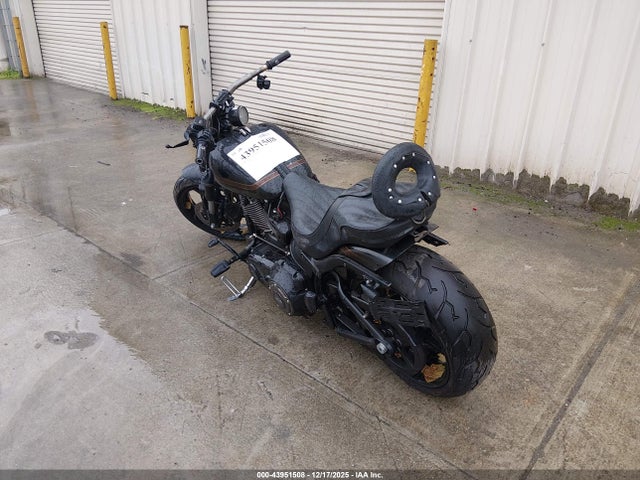 2016 HARLEY-DAVIDSON FXSE 1HD1TG964GB962522 Photo 2