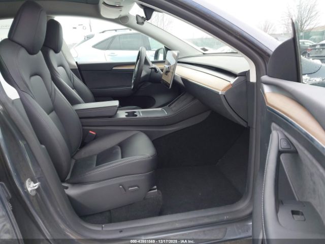 2023 TESLA MODEL Y 7SAYGDEEXPF834415 Photo 4