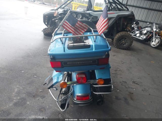 2011 HARLEY-DAVIDSON FLHTCU 1HD1FC410BB660455 Photo 5