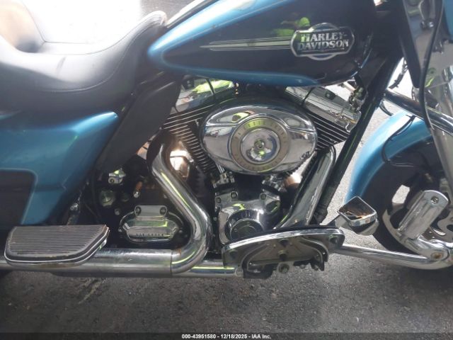 2011 HARLEY-DAVIDSON FLHTCU 1HD1FC410BB660455 Photo 7